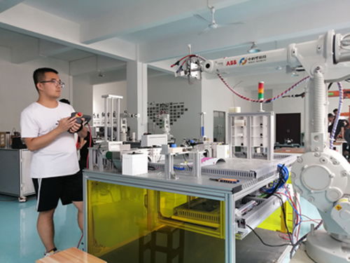 機(jī)器人維修培訓(xùn)指南 解析中科羅伯特培訓(xùn)課程與費(fèi)用