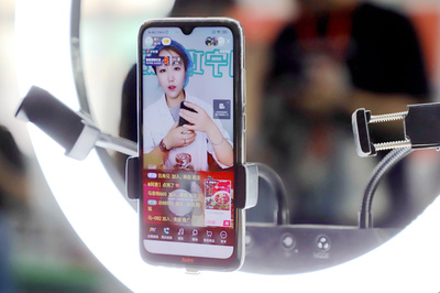 石榴花開 籽籽同心 閩寧禾美扶貧車間里的“水花”——計算機技術(shù)培訓點亮希望之光